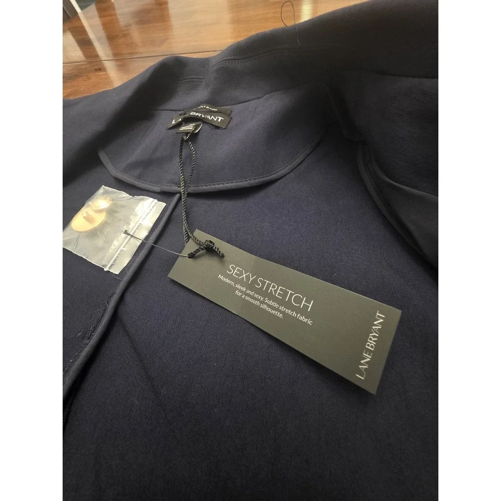 Lane Bryant Blazer 28 The Bryant Blazer Navy New‎ With Tags.             Sku 99